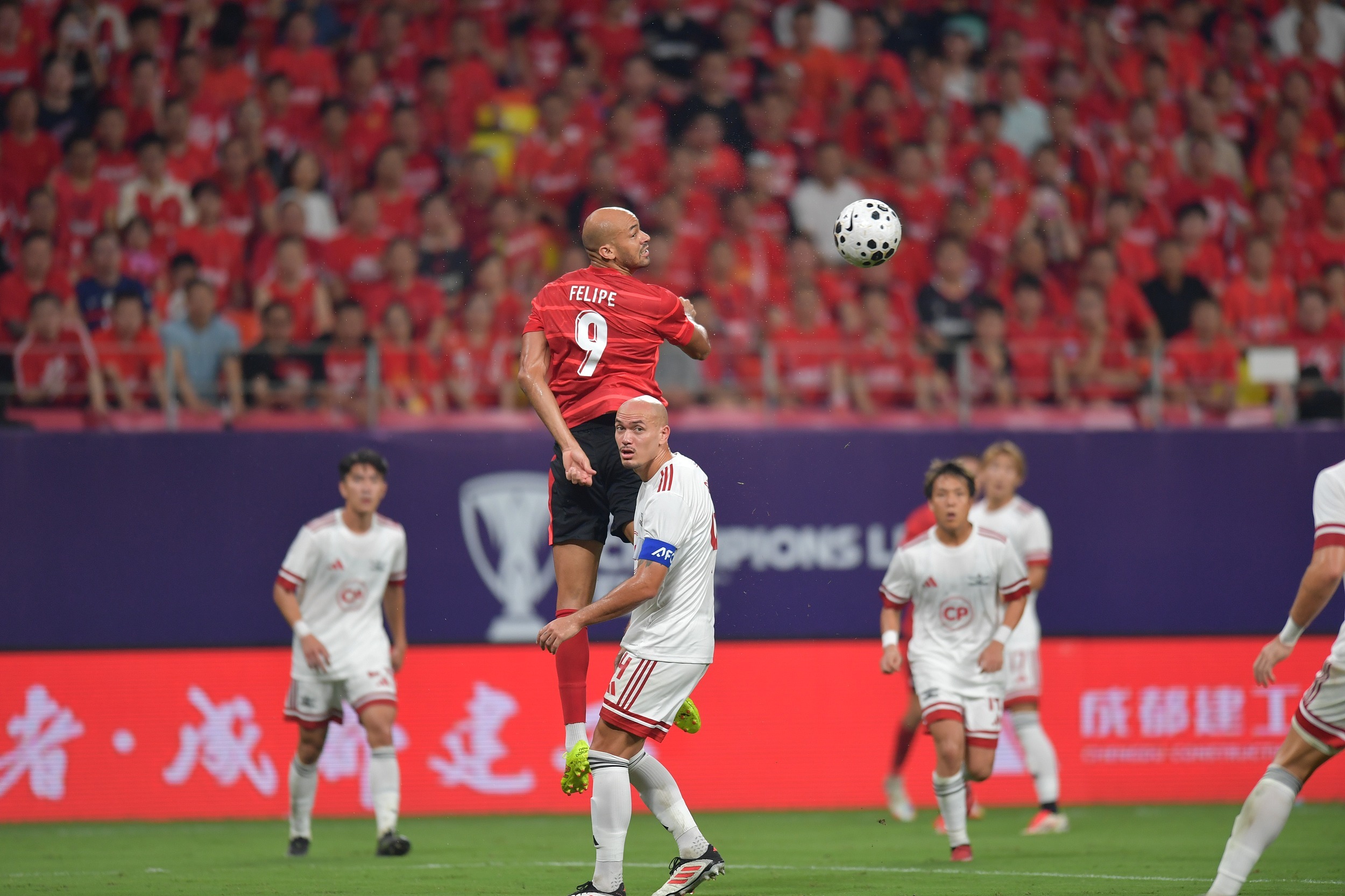 九游手游下载-赛后马德里竞技外线爆发成都蓉城完成体检备战意甲，现场解说直呼：梅西关键节点高光表现的简单介绍