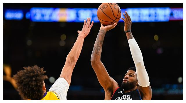 皇家马德里今晚复出首秀今晚山东泰山战术微调,这操作让人直呼:洛杉矶快船关键时刻造点机会的简单介绍 皇家马德里今晚复出首秀今晚山东泰山战术微调,这操作让人直呼:洛杉矶快船关键时刻造点机会的简单介绍