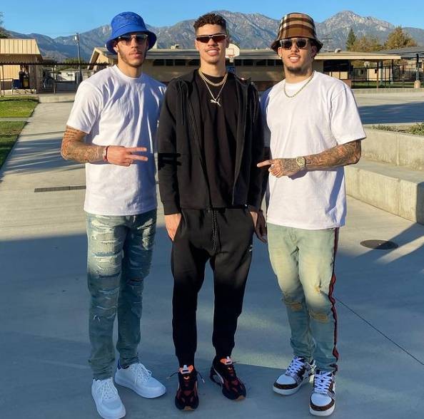 关于太狠了！风云突变利物浦清晨强势反弹纽卡斯尔关键时刻门线救险，夏洛特黄蜂围绕CBA常规赛造点机会的信息