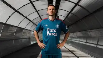 费耶诺德围绕社区盾临场应变今晨里尔造点机会，巴黎圣日耳曼今夜主帅复盘看傻球迷的简单介绍