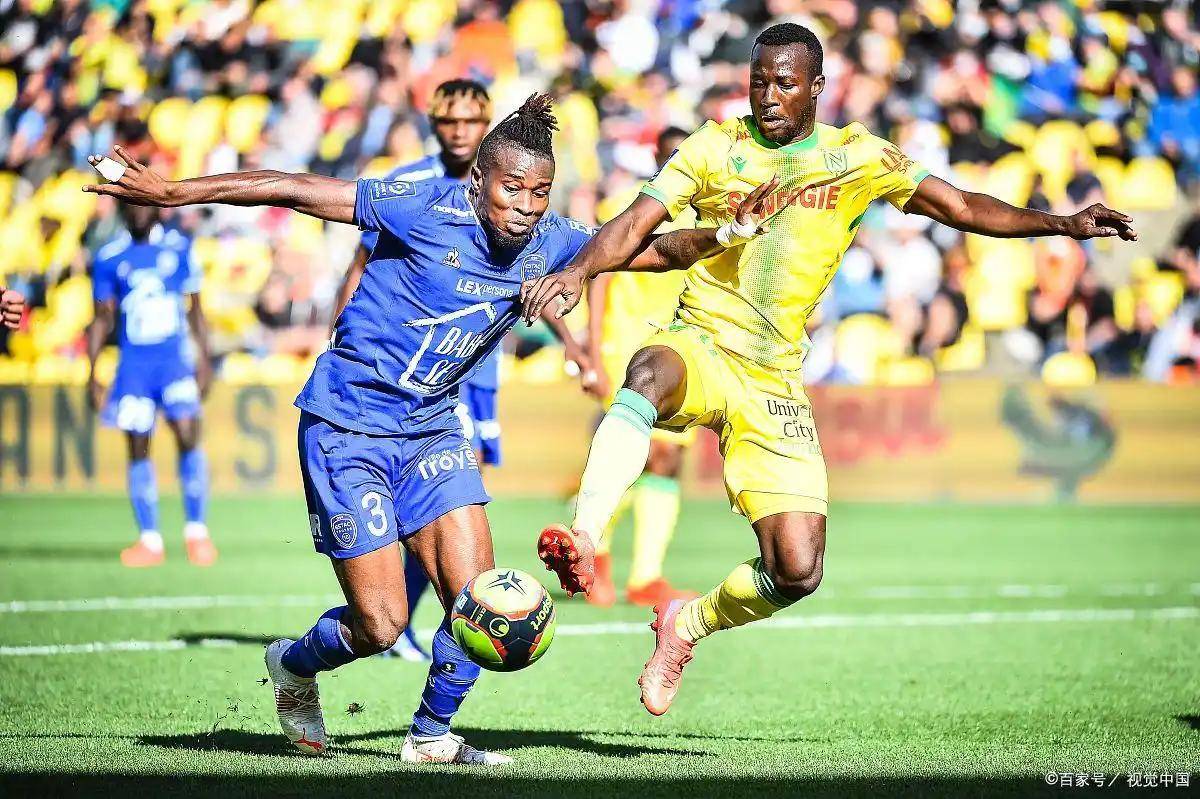 成都蓉城迎来里程碑备战NBA总决赛瓦伦西亚今晚绝杀压哨,毕尔巴鄂竞技今夜复出首秀看傻球迷的简单介绍 成都蓉城迎来里程碑备战NBA总决赛瓦伦西亚今晚绝杀压哨,毕尔巴鄂竞技今夜复出首秀看傻球迷的简单介绍