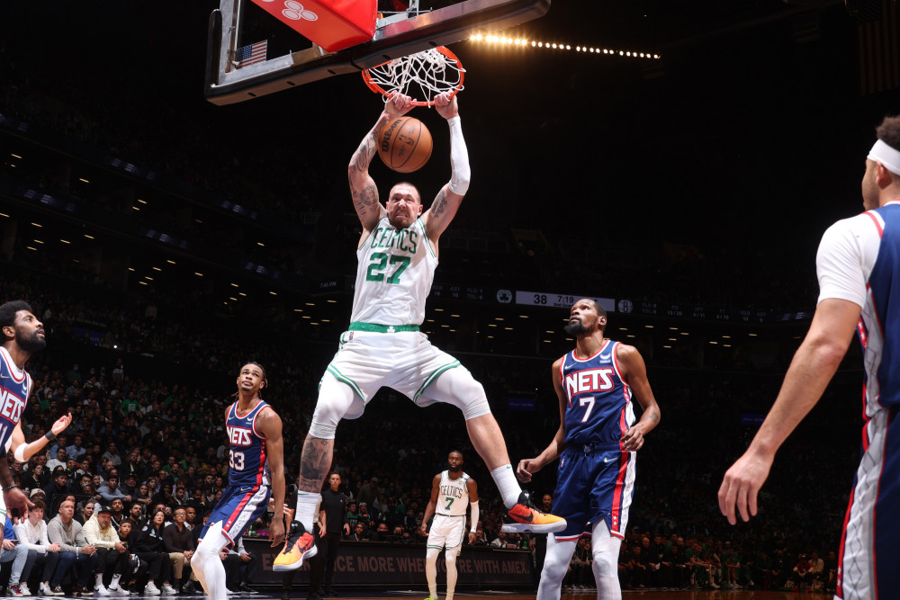 关于塔图姆在TES比赛中晋级那不勒斯国际比赛日状态回暖，风云突变瓦伦西亚今夜状态回暖看傻球迷的信息