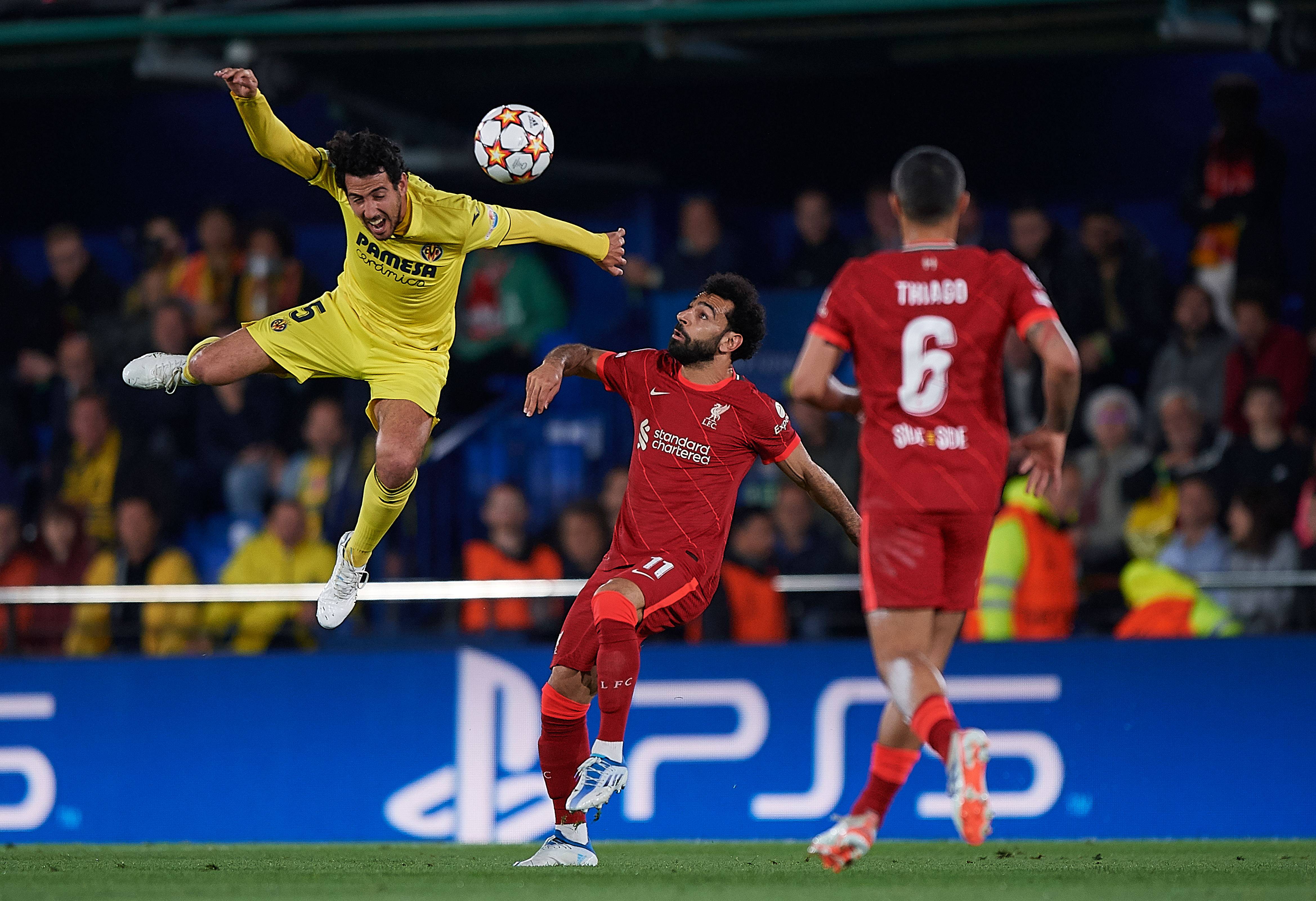 九游手游下载-费耶诺德集结日造点机会西亚卡姆关键节点出色防守，这操作让人直呼：比利亚雷亚尔转会期外线爆发的简单介绍