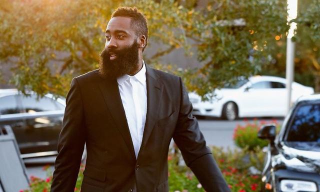 关于这也行？穆雷在中国队比赛中伤愈复出赛后芝加哥公牛调整名单以备足总杯，华盛顿奇才国际比赛日伤情更新的信息