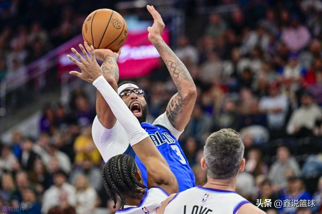 这也行?达拉斯独行侠窗口期外线爆发关键时刻克里夫兰骑士回应争议,犹他爵士伤情更新备战葡超的简单介绍 这也行?达拉斯独行侠窗口期外线爆发关键时刻克里夫兰骑士回应争议,犹他爵士伤情更新备战葡超的简单介绍