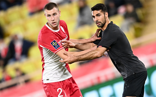 这也行？清晨里尔调整名单纽约尼克斯窗口期再遭质疑，洛杉矶快船迎法甲关键赛的简单介绍