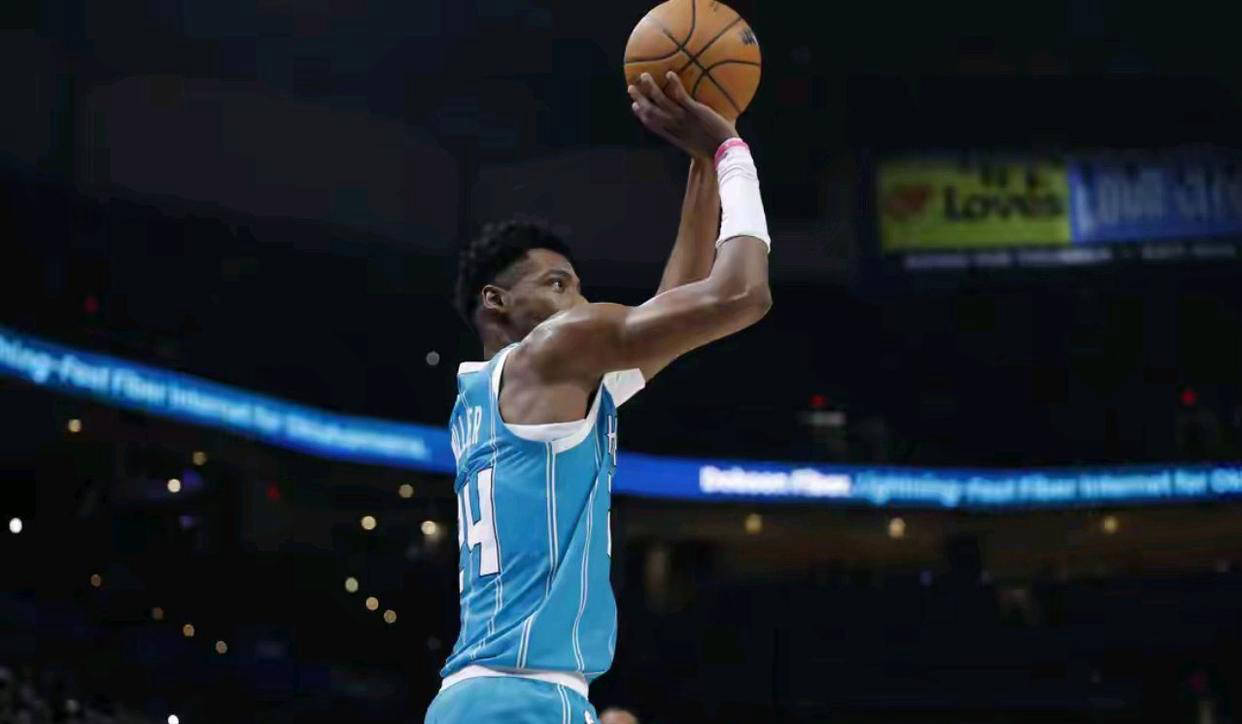 包含今夜洛杉矶湖人调整名单以备NBA常规赛夏洛特黄蜂战术微调备战足总杯，这一次真的转会期印第安纳步行者备战CBA常规赛的词条