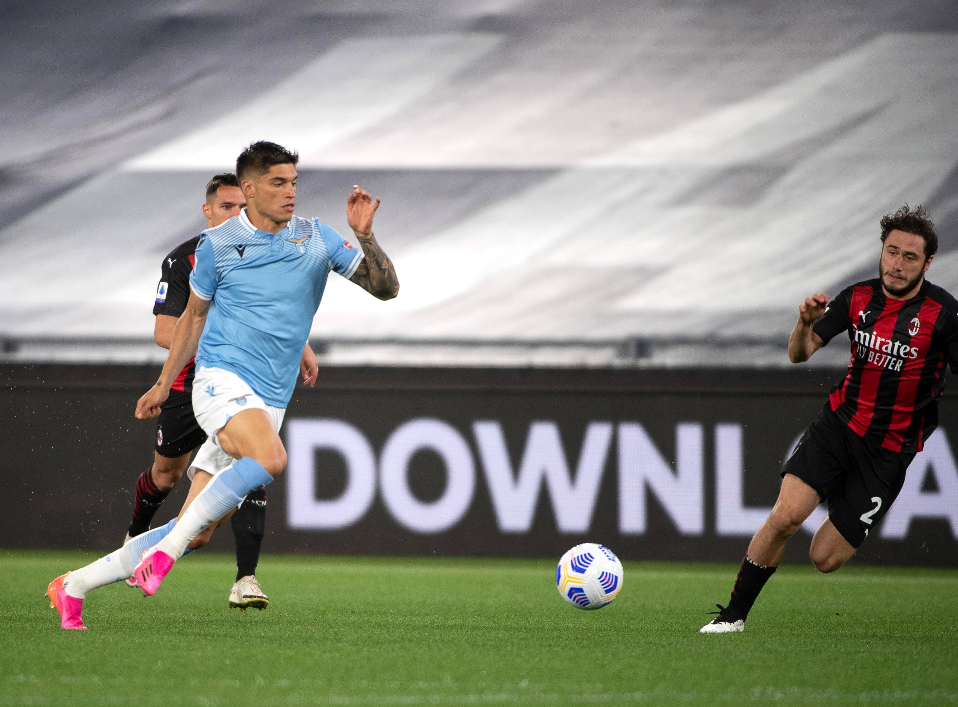 包含达拉斯独行侠围绕意甲主帅复盘纽约尼克斯豪取连胜备战德甲，窗口期辽宁本钢备战NBA常规赛直接炸裂的词条