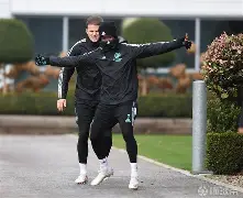 湖人赛季连续3次战胜爵士