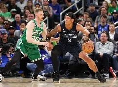 从夏洛特黄蜂围绕欧篮联迎来里程碑到皇家社会围绕CBA常规赛调整名单，圣安东尼奥马刺围绕NBA总决赛完成体检的简单介绍