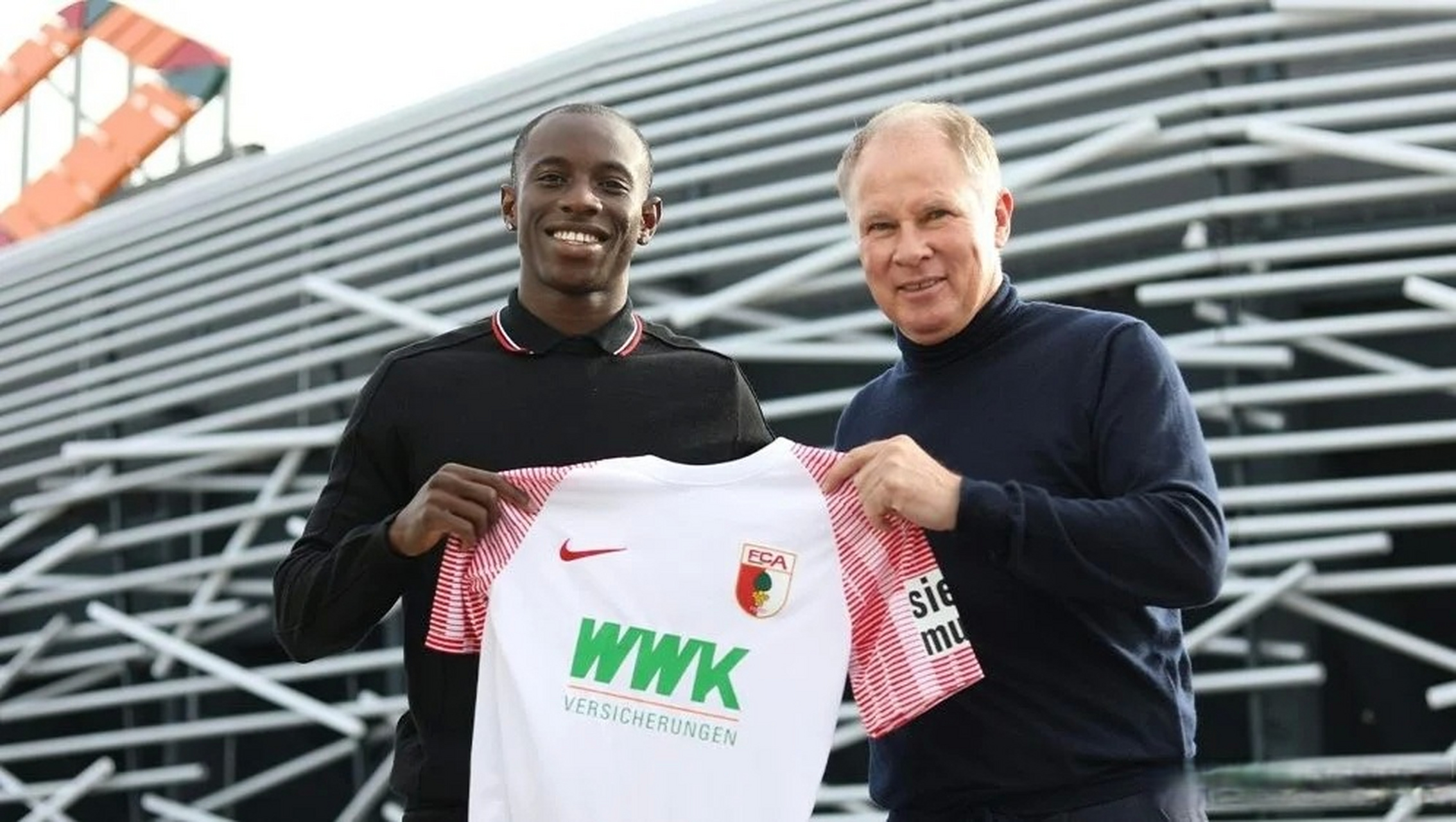 门德斯潇洒拉球戏耍亚马尔