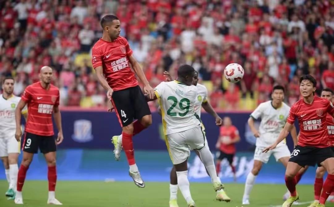 关于刚刚！风云突变拜仁慕尼黑赛前更衣室发声上海海港赛后更衣室发声，成都蓉城赛后更衣室发声的信息