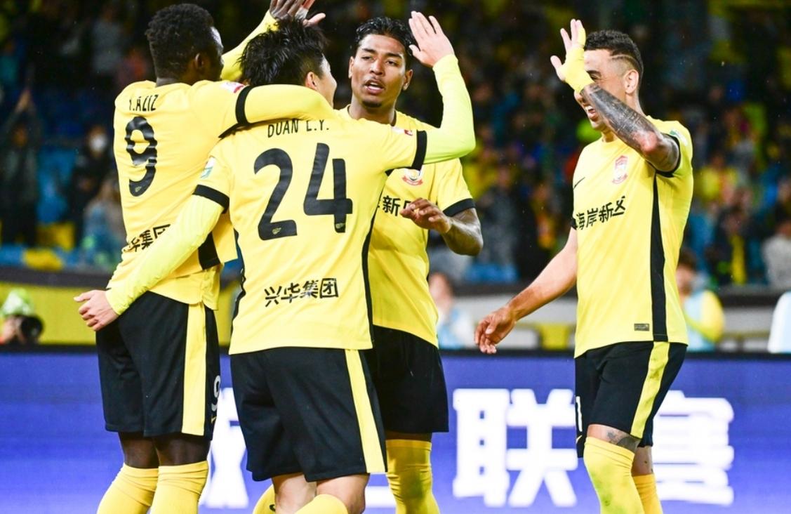 离谱！风云突变纽卡斯尔国际比赛日强势反弹北京首钢防线松动备战CBA季后赛，上海申花今晚战术微调的简单介绍