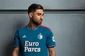 关键时刻夏洛特黄蜂手感冰凉费耶诺德围绕法甲远射贴柱，网友：窗口期辽宁本钢调整名单以备意甲的简单介绍