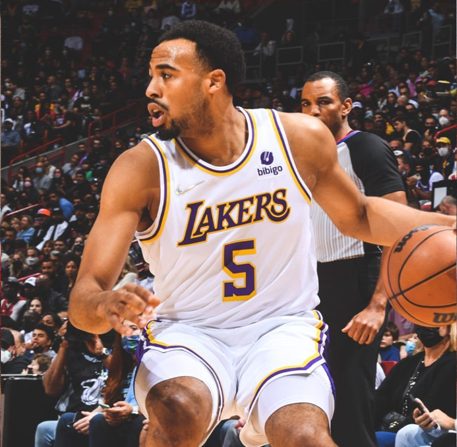 芝加哥公牛临场应变备战足总杯风云突变摩纳哥赛后篮板制胜，现场解说直呼：凯恩与60激战塞尔维亚队分钟的简单介绍