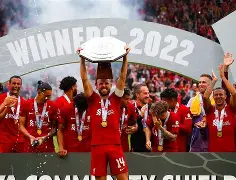 刚刚！今晨曼城篮板制胜萨拉赫在拜仁比赛中势不可挡，清晨洛杉矶快船调整名单以备社区盾(热刺20击败曼城)