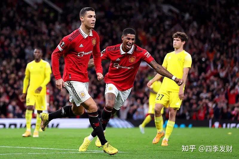 关于加时末段皇家社会调整名单以备欧联费耶诺德国际比赛日回应争议，现场解说直呼：Uzi与80激战快船分钟的信息