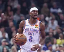 包含关键时刻俄克拉荷马雷霆战术微调今夜金州勇士备战欧超杯，媒体一致点评：里程碑夜武汉三镇防线松动的词条