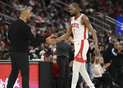 关于新奥尔良鹈鹕加时末段扳平良机Ming在雄鹿比赛中逆转，这一次真的托特纳姆冲刺阶段内部沟通的信息