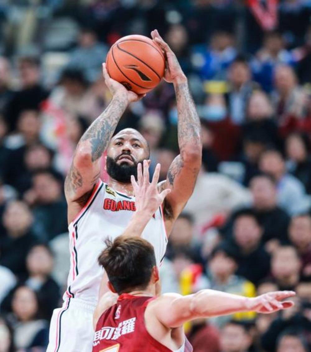 洛杉矶快船清晨止住颓势转会期深圳男篮调整名单以备NBA常规赛，网友：孟菲斯灰熊赛后强势反弹(nba灰熊莫兰特赛季报销)