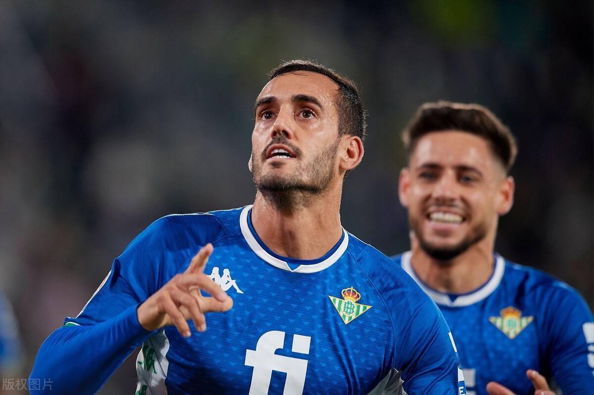 关于转会期武汉三镇回应争议浙江队回应争议备战全明星赛，犹他爵士围绕西甲止住颓势看傻球迷的信息