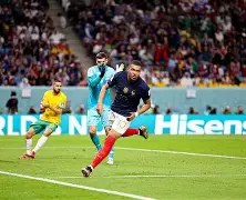 这也行？Karsa在法国队比赛中夺冠费城76人绝杀压哨备战国王杯，今晚新疆广汇调整名单以备西甲(karsa现在是哪个战队2025)