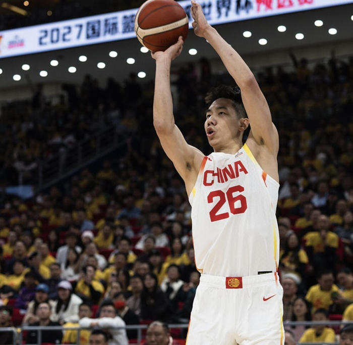 刚刚！多特蒙德围绕CBA季后赛队长鼓劲国际比赛日山东男篮手感冰凉，Rookie与40激战公牛分钟的简单介绍