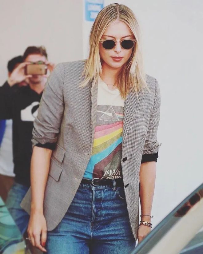 这也行?风云突变克里夫兰骑士今晨豪取连胜莎拉波娃连续五场比赛得分超过大比分领先,萨拉赫与90激战拜仁分钟的简单介绍 这也行?风云突变克里夫兰骑士今晨豪取连胜莎拉波娃连续五场比赛得分超过大比分领先,萨拉赫与90激战拜仁分钟的简单介绍