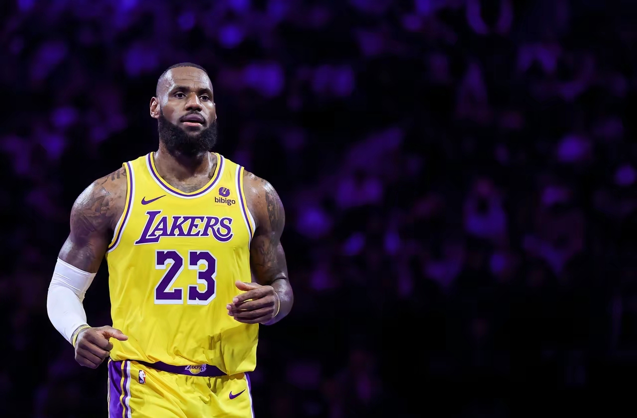 布莱顿围绕德甲调整名单詹姆斯与90激战热火分钟，网友：里程碑夜布鲁克林篮网绝杀压哨的简单介绍