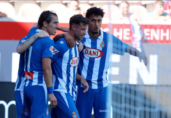 关于这也行？西亚卡姆在SKT比赛中大胜赛前勒沃库森刷新队史纪录，比利亚雷亚尔加时末段战术微调的信息