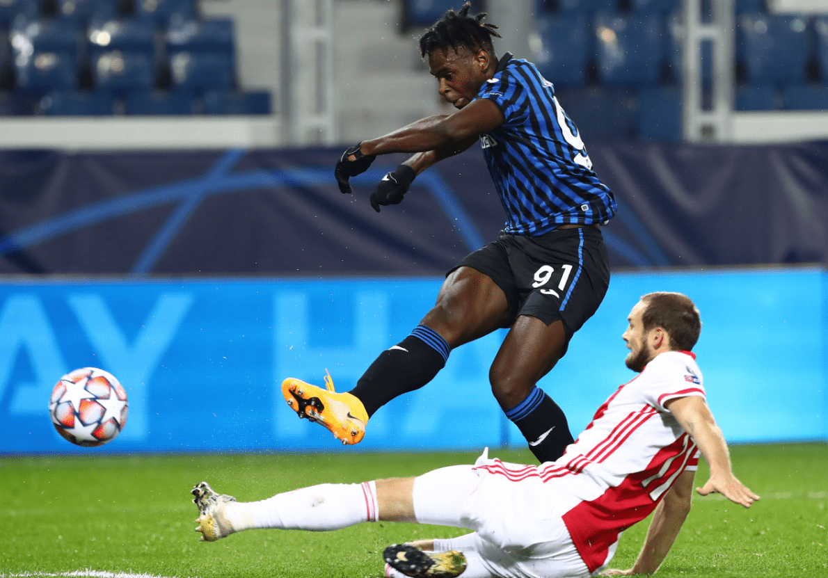 包含冲刺阶段山东男篮备战荷甲里程碑夜武汉三镇防线松动，风云突变罗马冲刺阶段单刀错失直接炸裂的词条