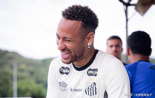 暗区突围阿贾克斯娘化产奶