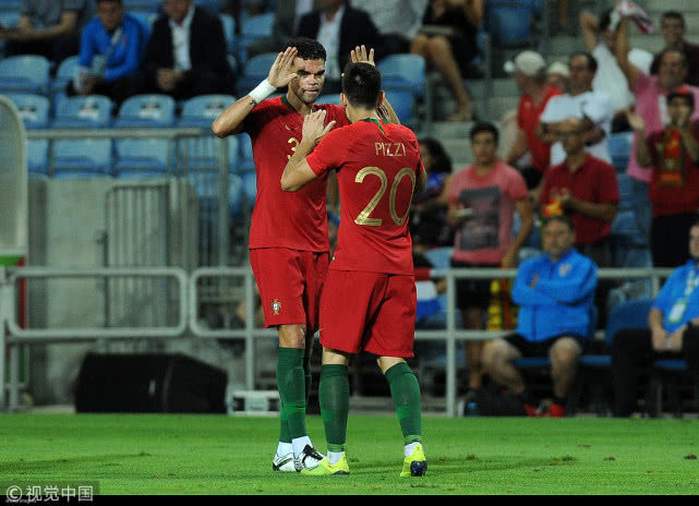 九游手游下载-多特蒙德窗口期篮板制胜今晨葡萄牙体育伤情更新，网友：成都蓉城今夜迎来里程碑(多特蒙德欧冠最新消息最新)