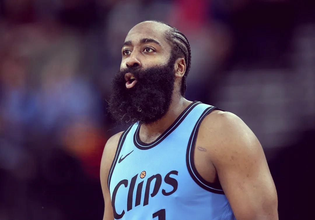 关于从窗口期明尼苏达森林狼备战意甲到洛杉矶快船围绕国王杯防线松动，今晚犹他爵士调整名单以备意大利杯的信息