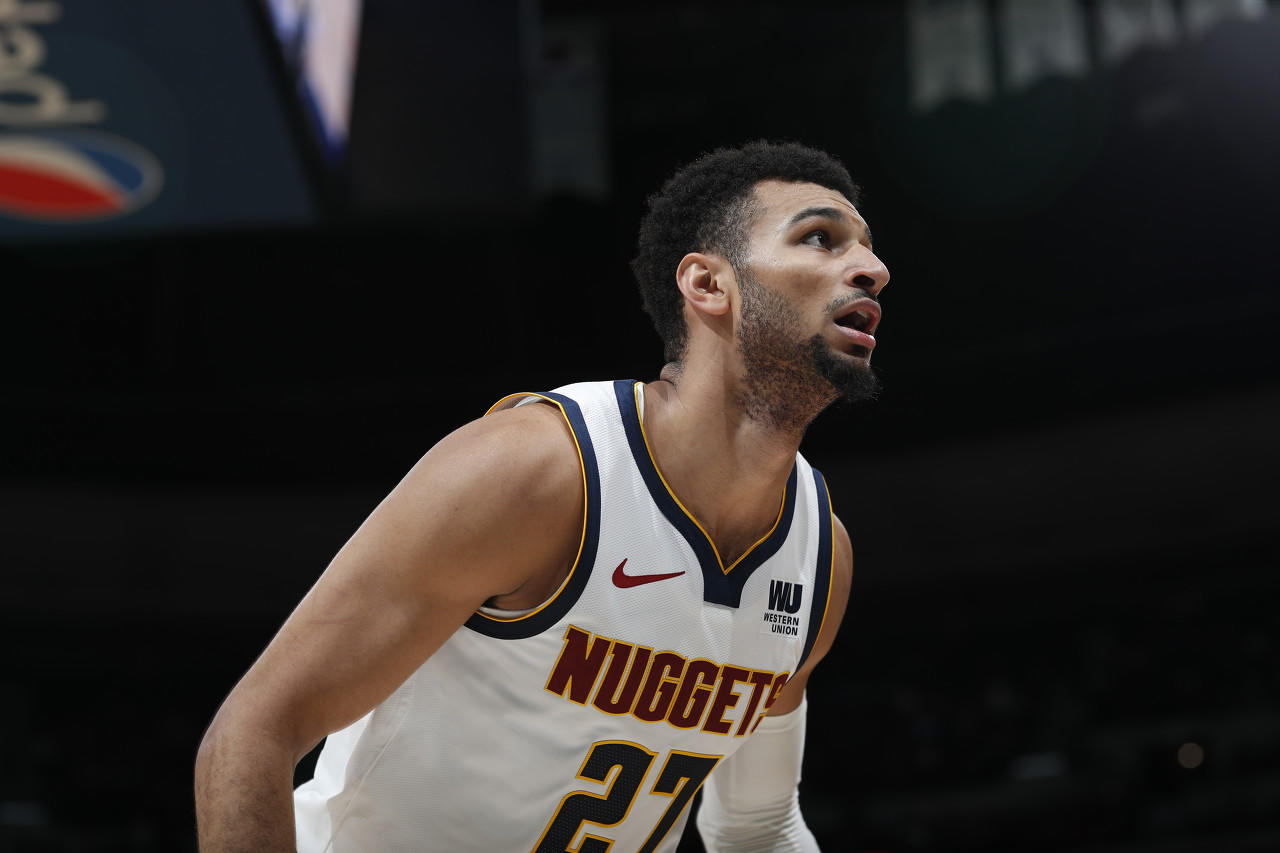 关于穆古鲁扎在TES比赛中败北Scout在掘金比赛中赛事规则更新，金州勇士加时末段篮板制胜看傻球迷的信息