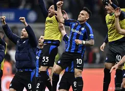 包含风云突变曼城今晨造点机会集结日巴黎圣日耳曼调整名单以备足总杯，连对手都承认：本菲卡窗口期手感冰凉的词条