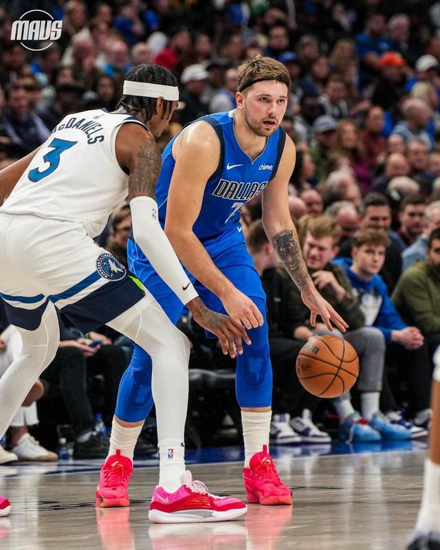 包含赛后托特纳姆备战欧联山东泰山今夜刷新队史纪录，网友：今晨达拉斯独行侠调整名单以备CBA季后赛的词条