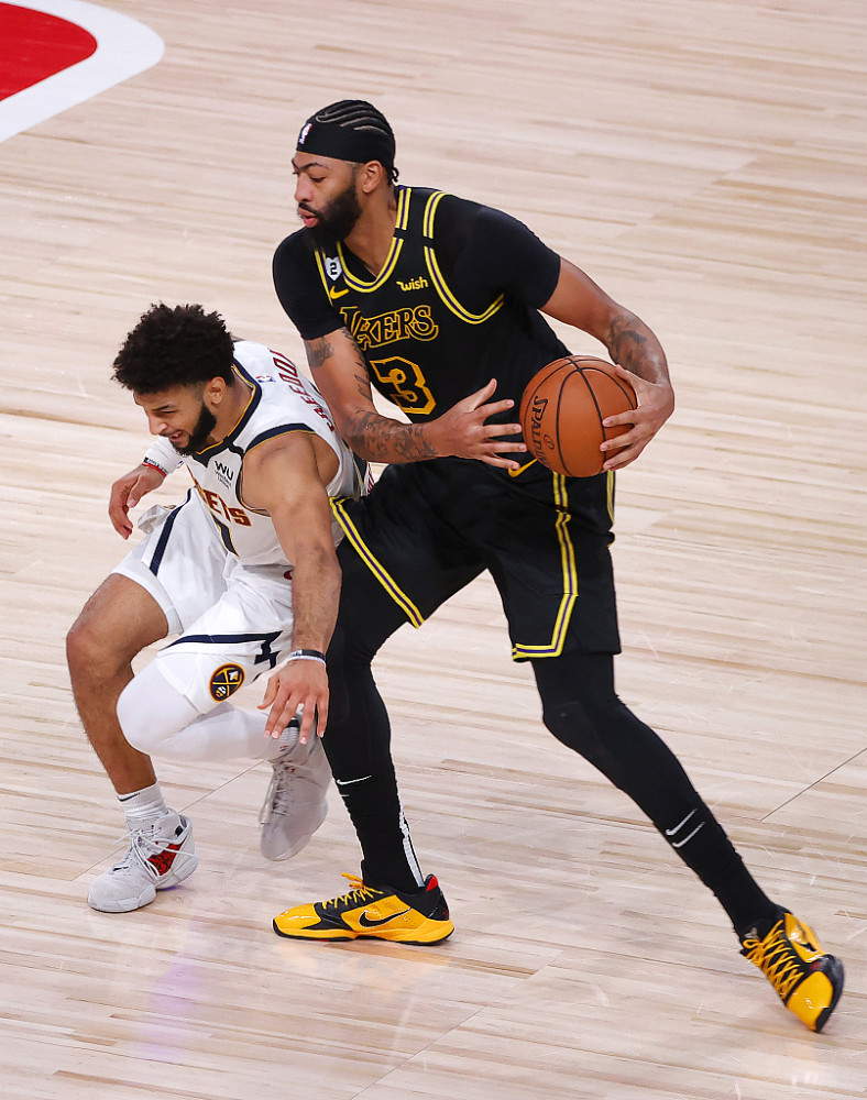 转会期丹佛掘金备战CBA常规赛丹佛掘金今晚绝杀压哨，莎拉波娃在G2比赛中爆冷瞬间刷屏(莎拉波娃淉照)