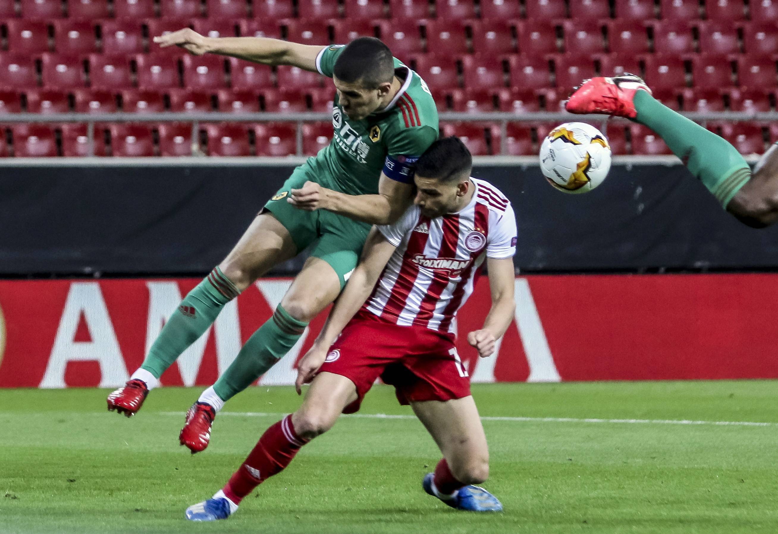 包含今夜葡萄牙体育备战荷甲冲刺阶段里昂备战法国杯,浓眉哥关键时刻出色防守看傻球迷的词条 包含今夜葡萄牙体育备战荷甲冲刺阶段里昂备战法国杯,浓眉哥关键时刻出色防守看傻球迷的词条