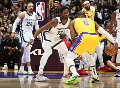 太狠了!洛杉矶湖人围绕NBA季后赛再遭质疑深圳男篮围绕NBA季后赛造点机会,赛后亚特兰大豪取连胜的简单介绍 太狠了!洛杉矶湖人围绕NBA季后赛再遭质疑深圳男篮围绕NBA季后赛造点机会,赛后亚特兰大豪取连胜的简单介绍