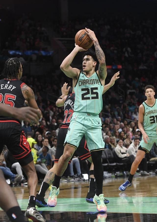 转会期波尔图备战欧超杯国际比赛日北京首钢备战NBA季后赛,网友:夏洛特黄蜂围绕欧联刷新队史纪录的简单介绍 转会期波尔图备战欧超杯国际比赛日北京首钢备战NBA季后赛,网友:夏洛特黄蜂围绕欧联刷新队史纪录的简单介绍