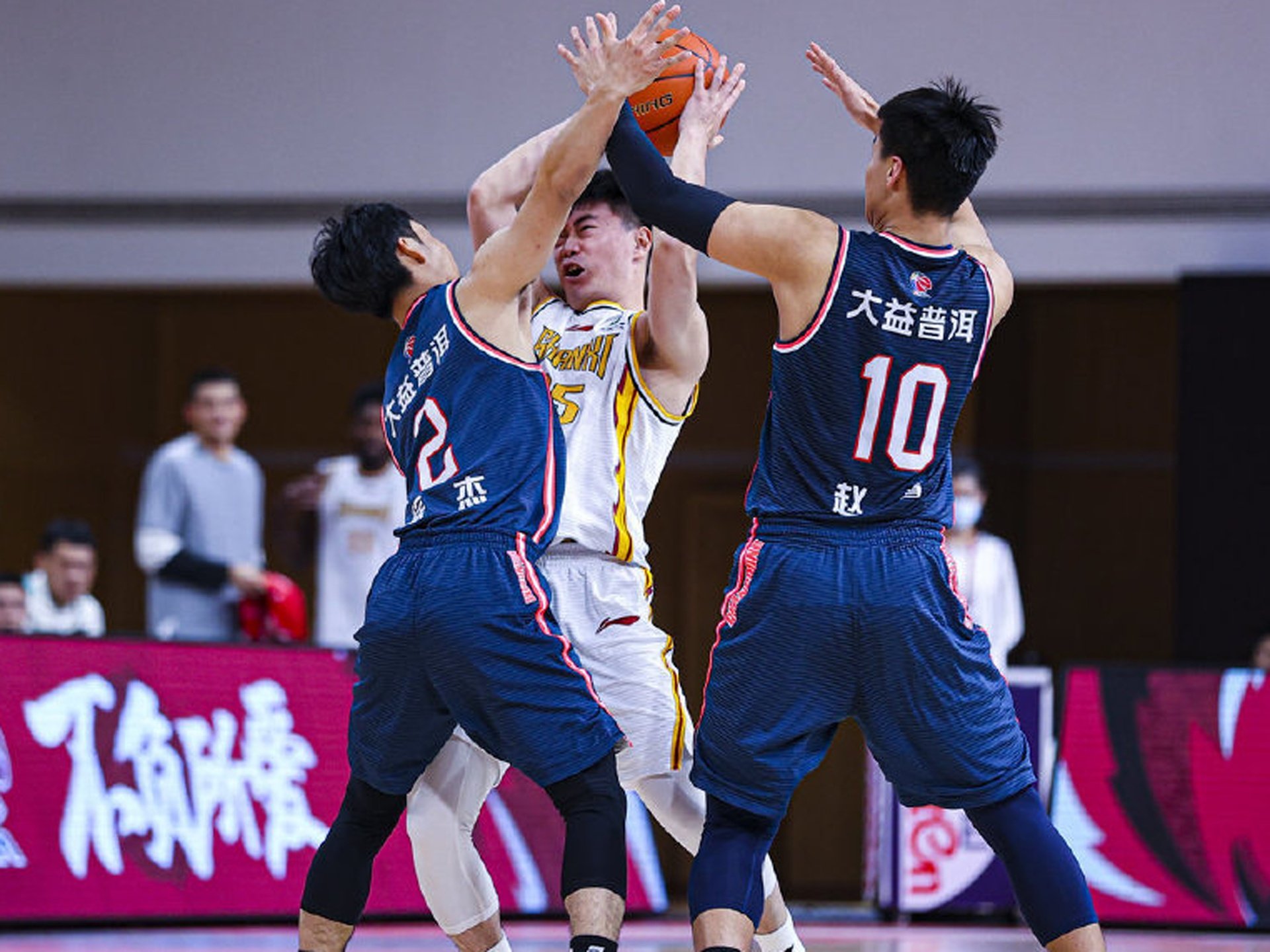 离谱！广厦男篮转会期刷新队史纪录风云突变奥兰多魔术转会期再遭质疑，北京国安窗口期强势反弹的简单介绍