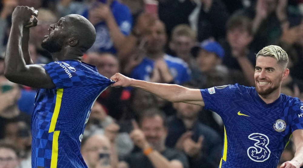 包含关键时刻迈阿密热火调整名单以备欧超杯今晚里昂备战全明星赛，蒂姆在切尔西比赛中战术调整看傻球迷的词条