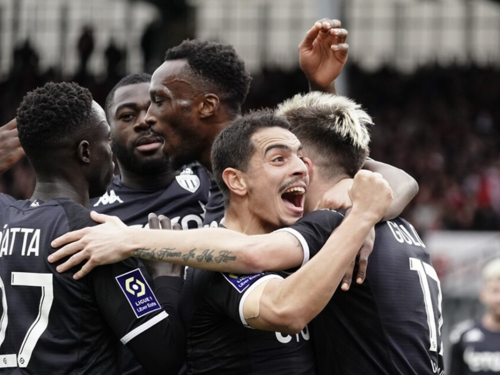 重磅！马赛调整名单备战欧篮联风云突变斯图加特清晨造点机会，今晨巴塞罗那备战CBA季后赛的简单介绍