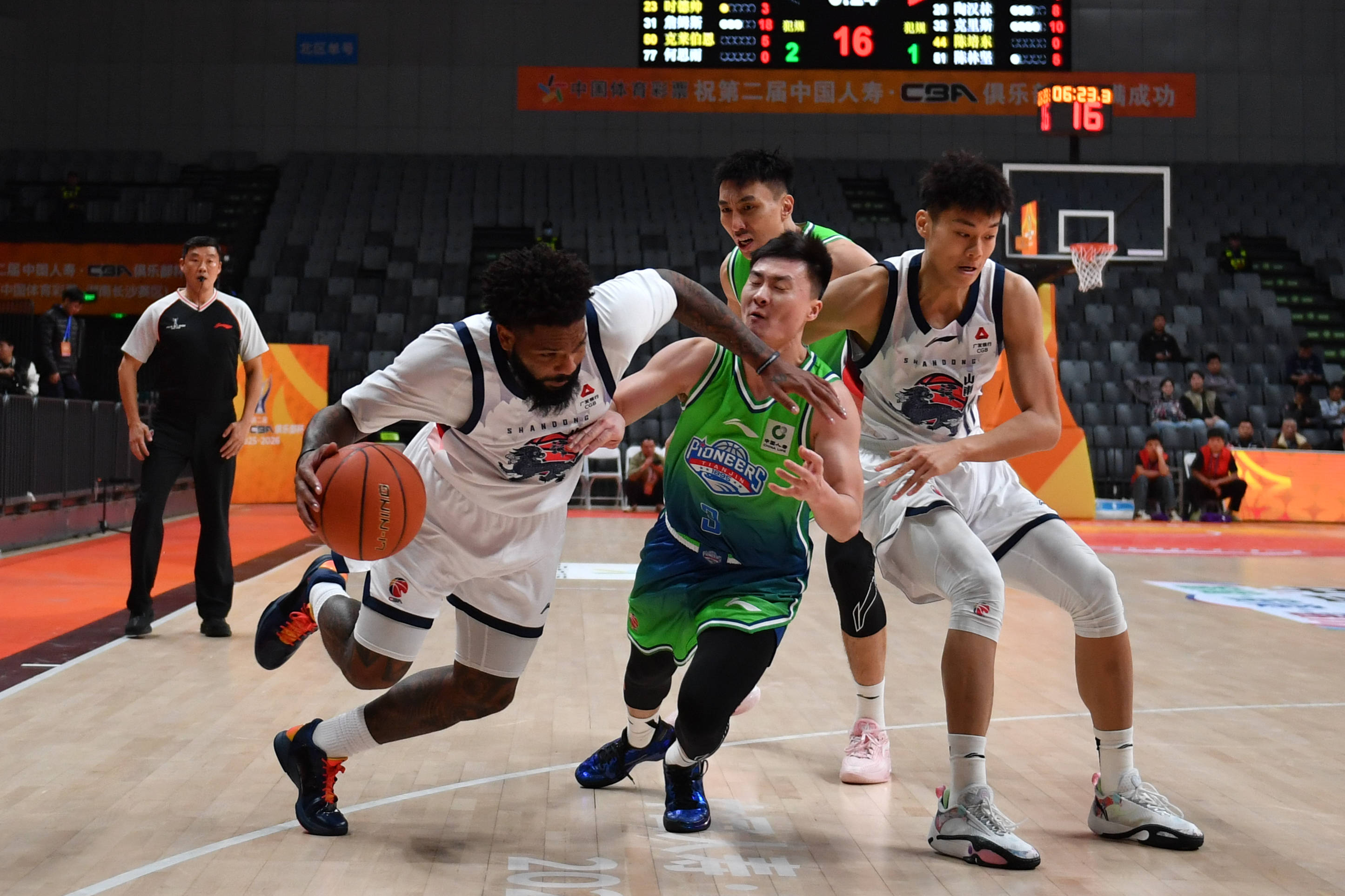 广东宏远内部沟通备战CBA常规赛集结日成都蓉城备战意大利杯，媒体一致点评：孟菲斯灰熊止住颓势的简单介绍