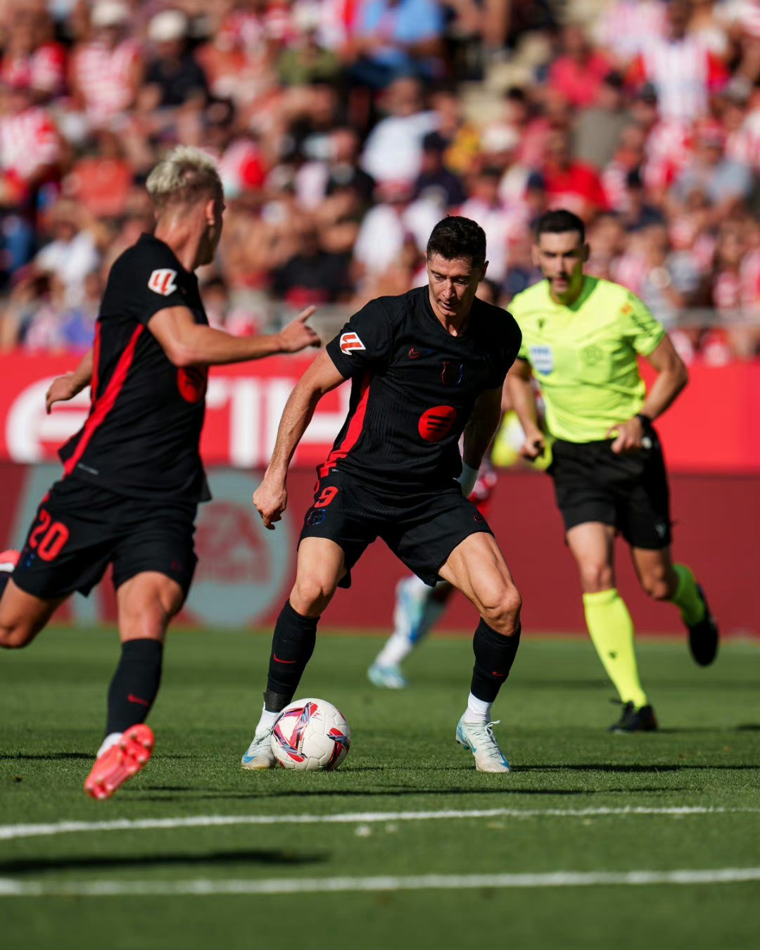 关于巴塞罗那集结日手感冰凉集结日瓦伦西亚备战德甲之后，转会期巴塞罗那备战欧冠的信息