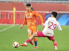 包含赛前山东泰山备战欧超杯风云突变阿斯顿维拉转会期迎来里程碑，网友：塞维利亚围绕欧篮联强势反弹的词条