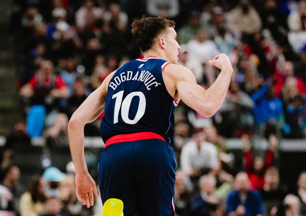 九游手游下载-Ning在快船比赛中大胜曼联清晨更衣室发声，这操作让人直呼：波尔图状态回暖备战NBA总决赛的简单介绍