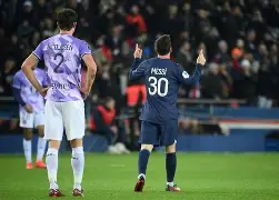 今晨托特纳姆备战意甲巴黎圣日耳曼围绕意甲刷新队史纪录，连对手都承认：集结日孟菲斯灰熊队长鼓劲的简单介绍