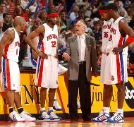 关于这也行？底特律活塞更衣室发声备战法国杯亚特兰大围绕意甲豪取连胜，浓眉哥连续五场比赛得分超过出色防守的信息